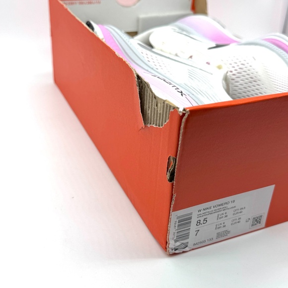 Nike Womens Vomero 18 Sail Metallic Pink Shoes Sz 8.5 New Running IM2503-133 - Picture 11 of 12